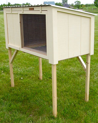 Tall rabbit hutch