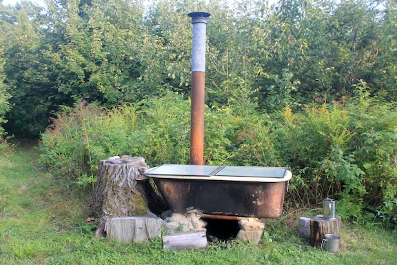 Alice Slater tub